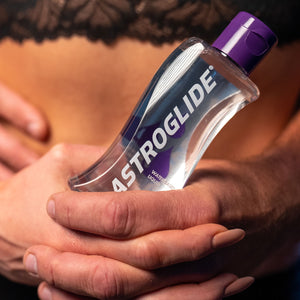 Astroglide Water-Based Liquid Lubricant : 73.9 ml (2.5 fl oz) or 148 g (5 fl oz)
