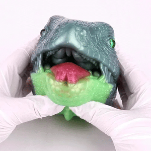 Fantasy Creature Green Dragon Stroker Silicone Onahole Masturbator 1.1kg Male Masturbators -Masturbation Sleeves Buy Sex Toys in Singapore LoveisLove U4Ria