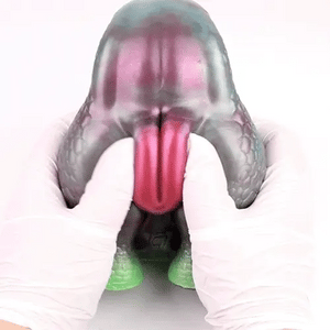 Fantasy Creature Green Reptilian Stroker Silicone Onahole Masturbator 1.48kg Male Masturbators -Masturbation Sleeves Buy Sex Toys in Singapore LoveisLove U4Ria