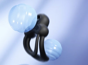 Honey Play Box Anello App-Controlled Vibrating Double Cock Ring with Clitoral Stimulator