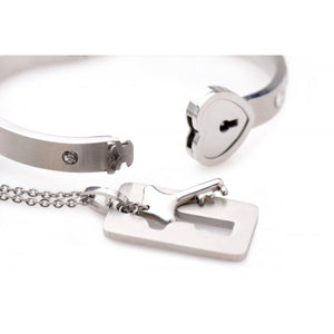 Master Series Cuffed Locking Bracelet and Key Necklace buy in Singapore LoveisLove U4ria