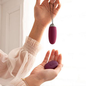 Svakom ELVA REMOTE-CONTROLLED WEARABLE BULLET VIBRATOR