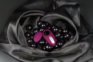 Svakom Winni Wearable Remote Control Clitoris Stimulating Vibrating Penis Ring Violet buy at LoveisLove U4Ria Singapore