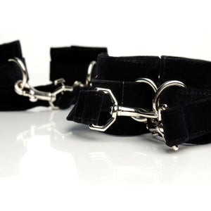 Liberator Black Label Tensionier Cuff and Blindfold Kit (Microfiber Black) Bondage - Bondage & Restraint Kits Liberator 