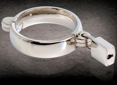 Metal Worx Locking Cockring - Medium or Large