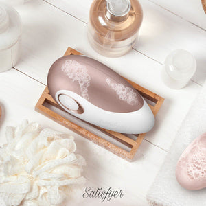 Satisfyer - Pro Deluxe Rechargeable Clit Stimulator Vibrators - Clitoral Suction Satisfyer 